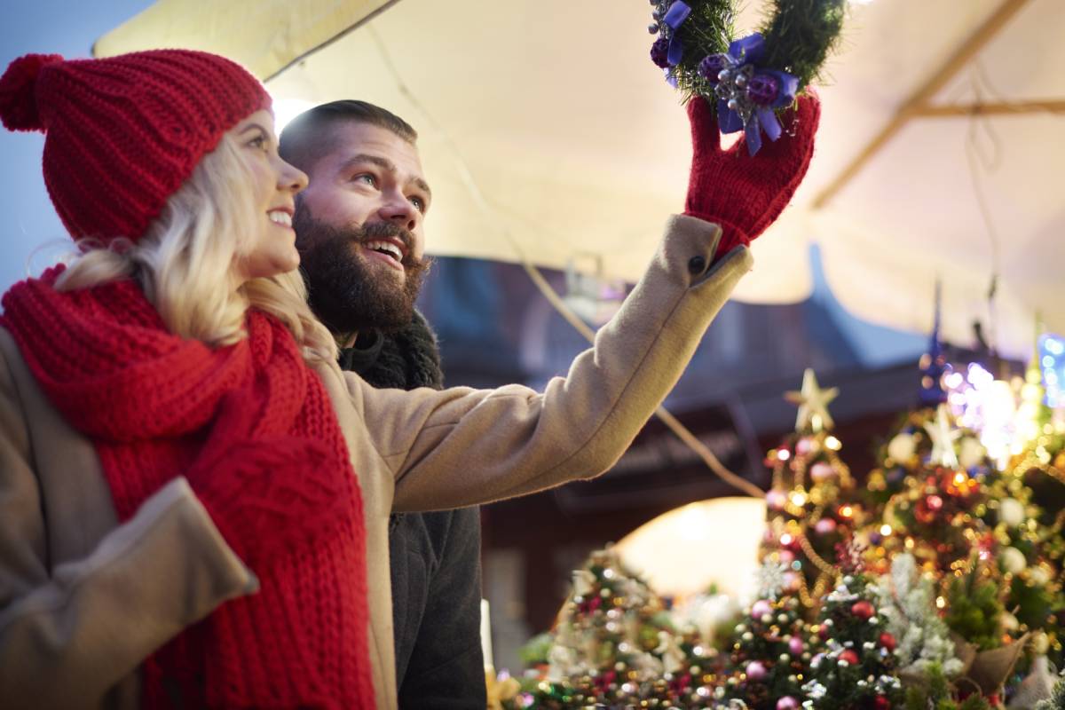 With upcoming Christmas markets, it's time to discover the perfect branding materials for your stall